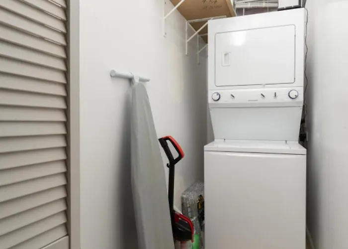 Appartement Flexhome Ukrainian Village • 2br • Convenient Walkability - Sleeps 6 *